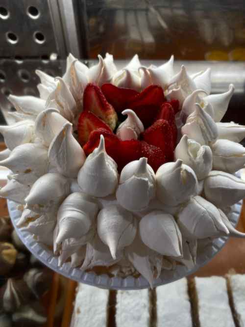 MERENGUE DE MORANGO