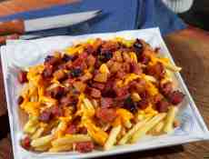 Batata frita com cheddar e bacon