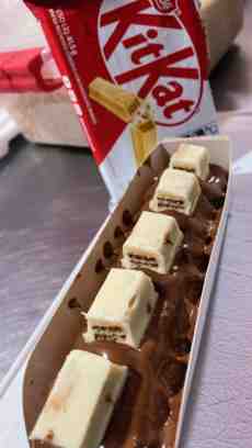 Churros Kit-Kat White (Branco)
